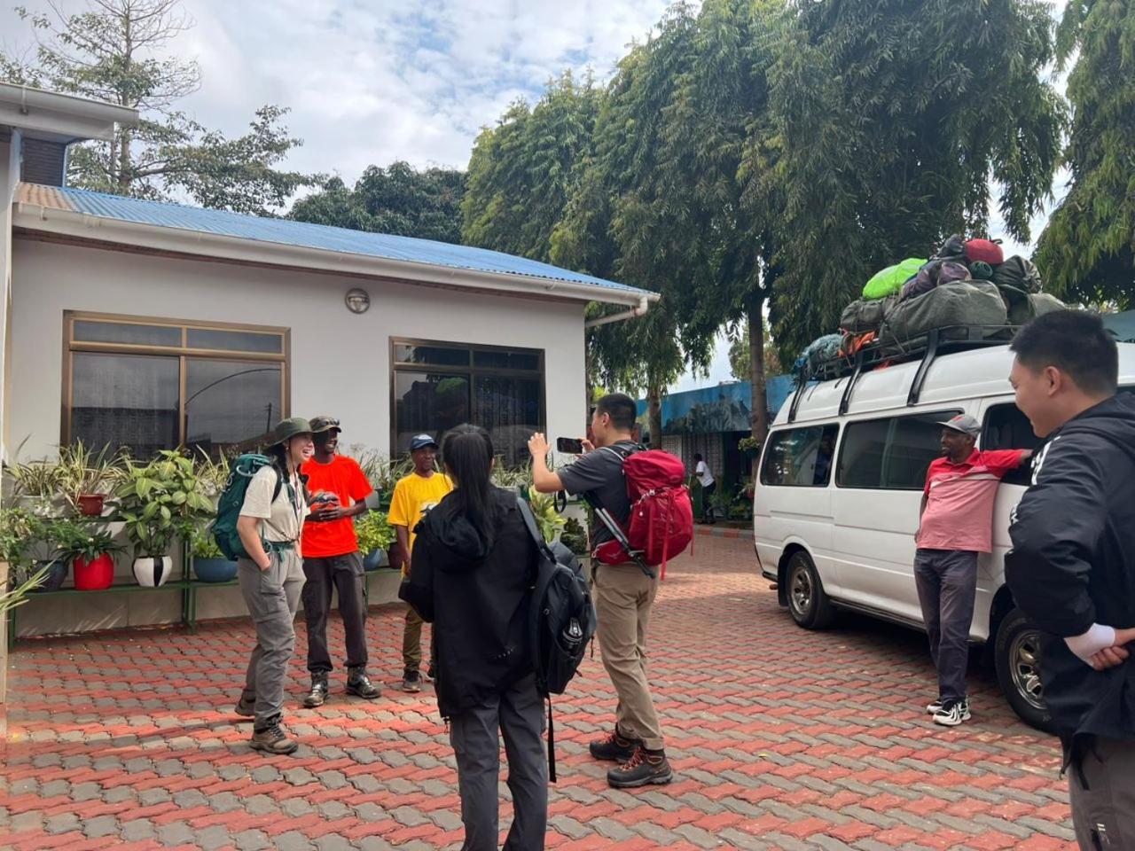 Kilimanjaro Trekcity Hostel 모시 외부 사진